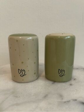 Darling Spring Salt + Pepper Stoneware Shaker Set Green / Speckled